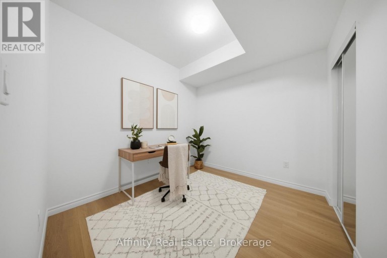 10 - 2 SLESSOR BOULEVARD, Grimsby (Grimsby West), Ontario, L3M5J4