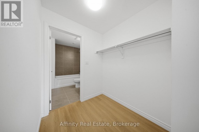 10 - 2 SLESSOR BOULEVARD, Grimsby (Grimsby West), Ontario, L3M5J4