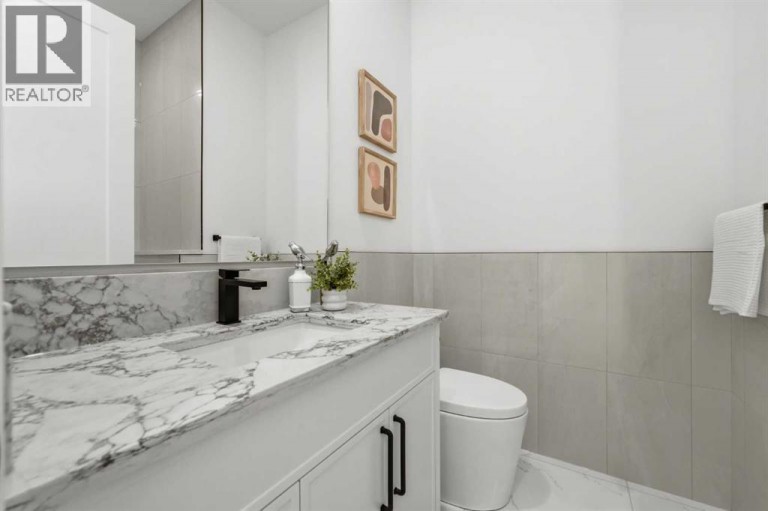 2004 51 Avenue SW, Calgary, Alberta, T3E1J6