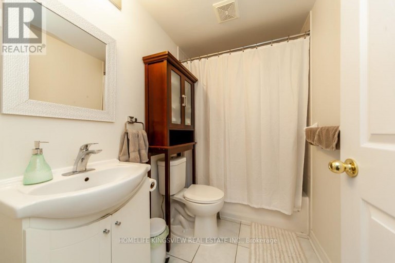 301 - 7428 MARKHAM ROAD, Markham (Middlefield), Ontario, L3S4V6
