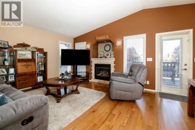 8 Innes Close Red Deer Alberta photo 12