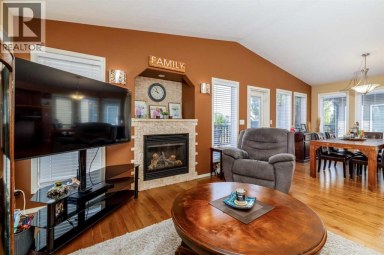 8 Innes Close Red Deer Alberta photo 13