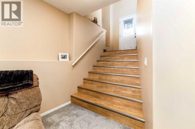 8 Innes Close Red Deer Alberta photo 25