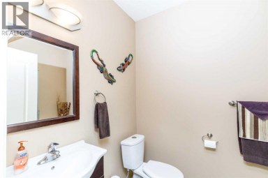 8 Innes Close Red Deer Alberta photo 28