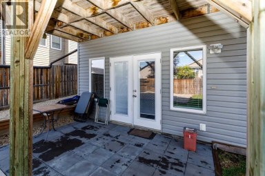8 Innes Close Red Deer Alberta photo 37