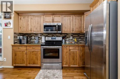 8 Innes Close Red Deer Alberta photo 7