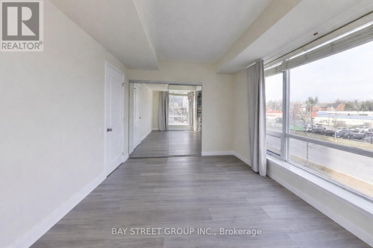 TH07 - 25 SINGER COURT, Toronto (Bayview Village), Ontario, M2K0B3