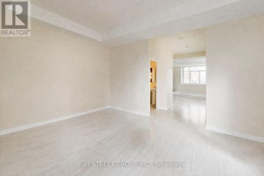 TH07 - 25 SINGER COURT Toronto (Bayview Village) Ontario photo 2