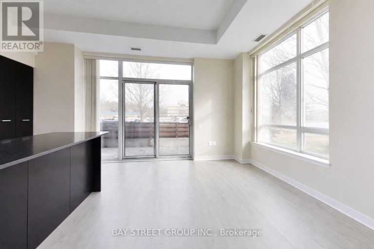 TH07 - 25 SINGER COURT, Toronto (Bayview Village), Ontario, M2K0B3