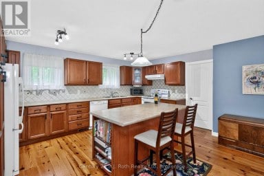 24 CRESCENT DRIVE Tay Ontario photo 11