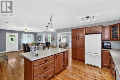 24 CRESCENT DRIVE Tay Ontario photo 13