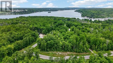 LOT 40 WHISPERING PINE CIRCLE Tiny Ontario photo 2