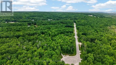 LOT 40 WHISPERING PINE CIRCLE Tiny Ontario photo 5
