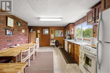40630 SHORE ROAD Brock (Beaverton) Ontario photo 7