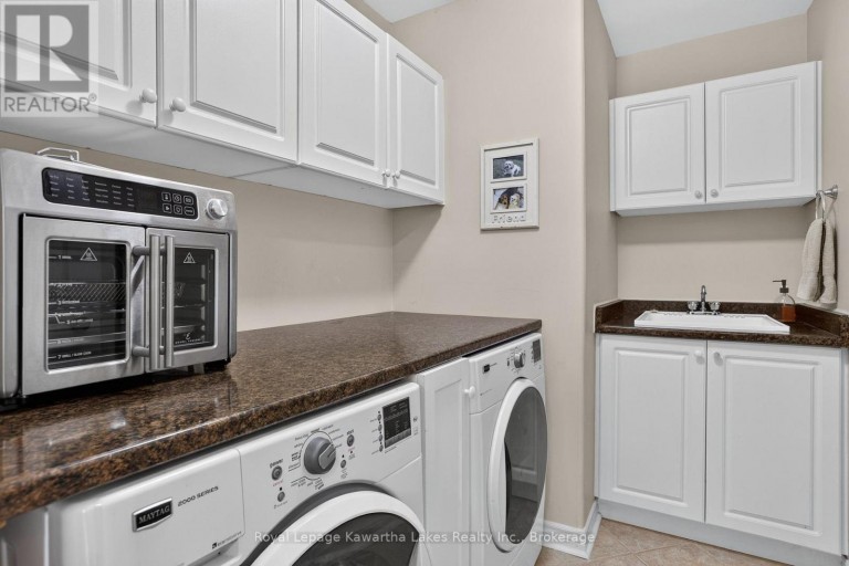 19 RIVERMILL BOULEVARD, Kawartha Lakes (Lindsay), Ontario, K9V6K6