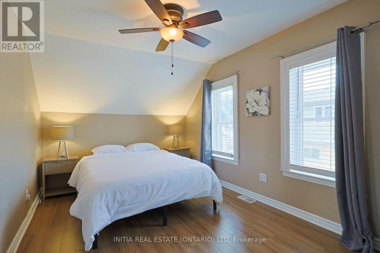 221 BRIGHT STREET, Sarnia, Ontario, N7T4E9