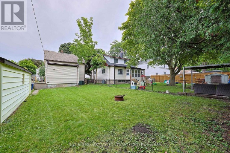 221 BRIGHT STREET, Sarnia, Ontario, N7T4E9