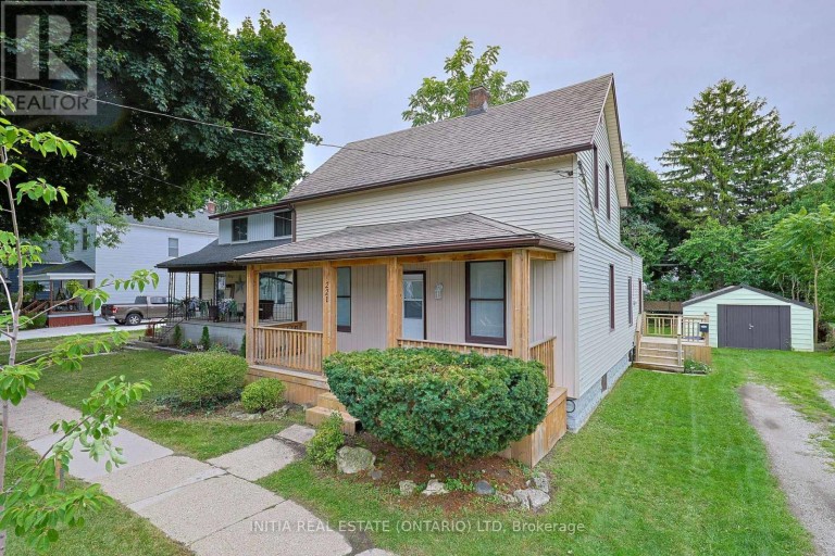 221 BRIGHT STREET, Sarnia, Ontario, N7T4E9