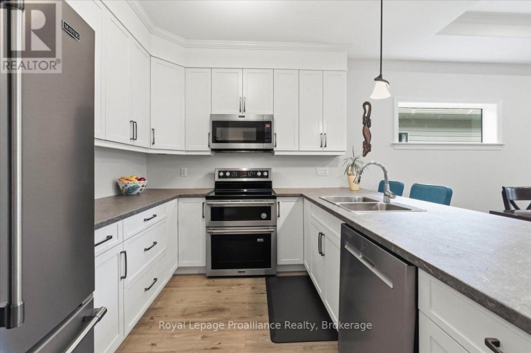 4 BARLEY TRAIL, Stirling-Rawdon (Stirling Ward), Ontario, K0K3E0