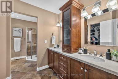 59 WAVERLY STREET Oshawa (McLaughlin) Ontario photo 26