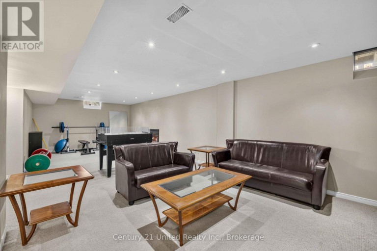 59 WAVERLY STREET, Oshawa (McLaughlin), Ontario, L1J8H2