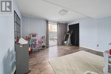 39 - 321 BLACKTHORN STREET Oshawa (Eastdale) Ontario photo 17