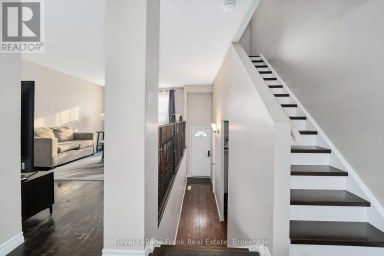 39 - 321 BLACKTHORN STREET Oshawa (Eastdale) Ontario photo 5