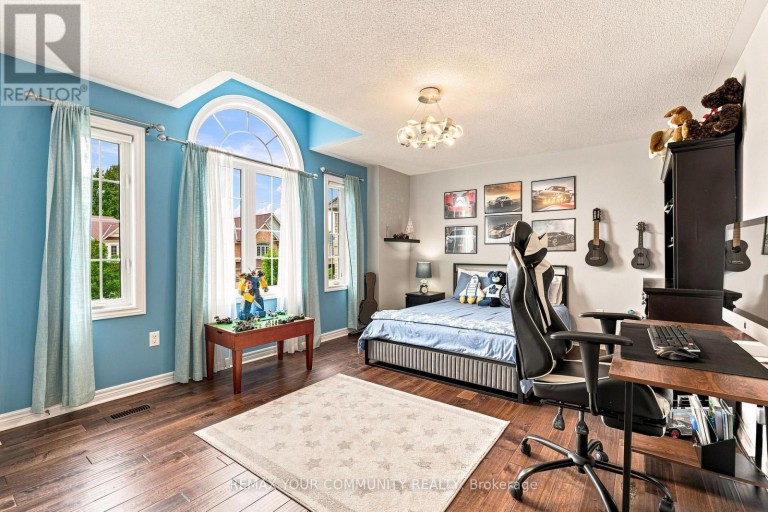 176 TIGERTAIL CRESCENT, Bradford West Gwillimbury (Bradford), Ontario, L3Z0M4