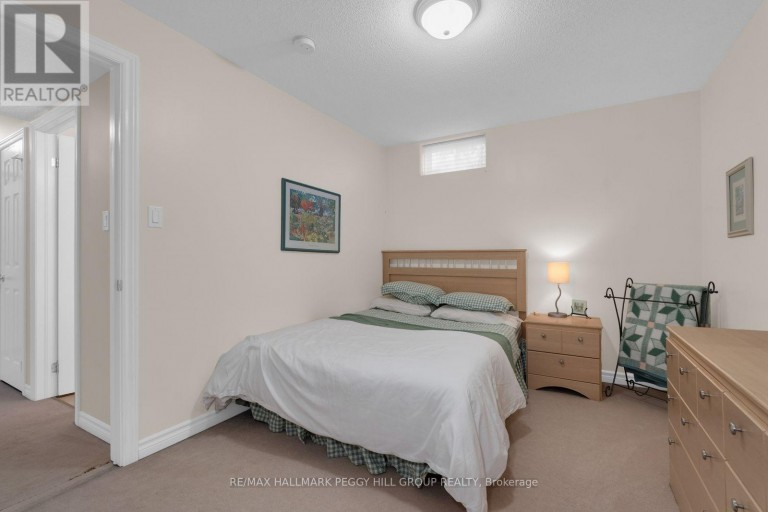 43 NICKLAUS DRIVE, Barrie (East Bayfield), Ontario, L4M6W5