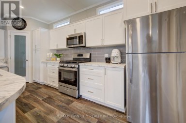 61 - 77683 BLUEWATER HIGHWAY Bluewater (Bayfield) Ontario photo 19
