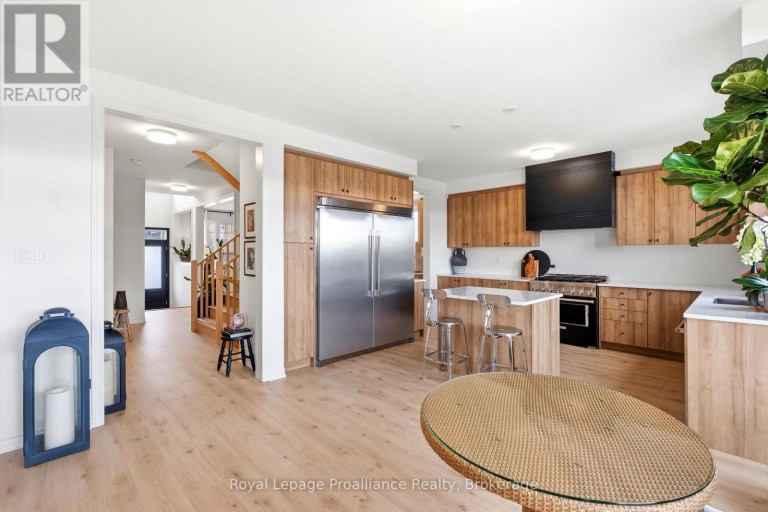 998 TRAILSVIEW AVENUE, Cobourg, Ontario, K9A4K3