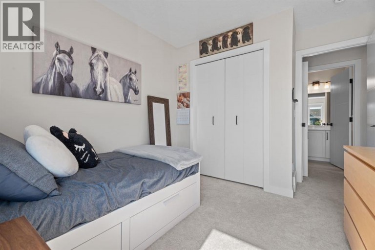 44 D'arcy Boulevard, Okotoks, Alberta, T1S5S7