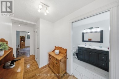 8161 DANFORTH ROAD W Hamilton Township Ontario photo 21