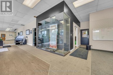 905 DUFFERIN STREET Woodstock (Woodstock - South) Ontario photo 7
