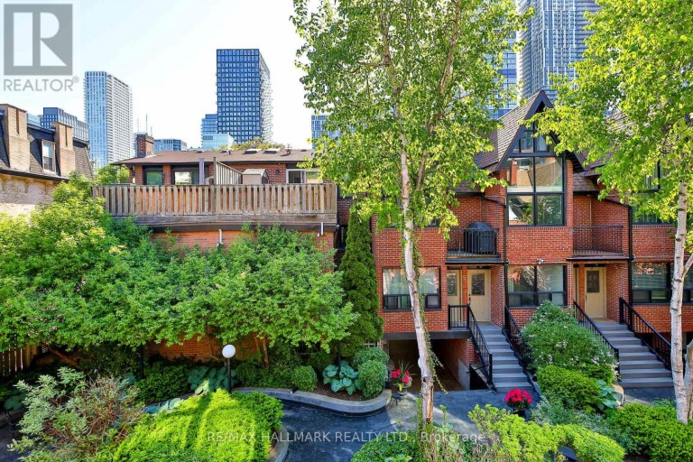 21 - 17 PEMBROKE STREET, Toronto (Moss Park), Ontario, M5A2N6