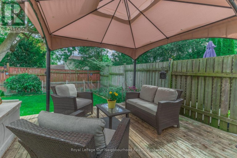 26 ASHDALE CRESCENT, Clarington (Bowmanville), Ontario, L1C3M9