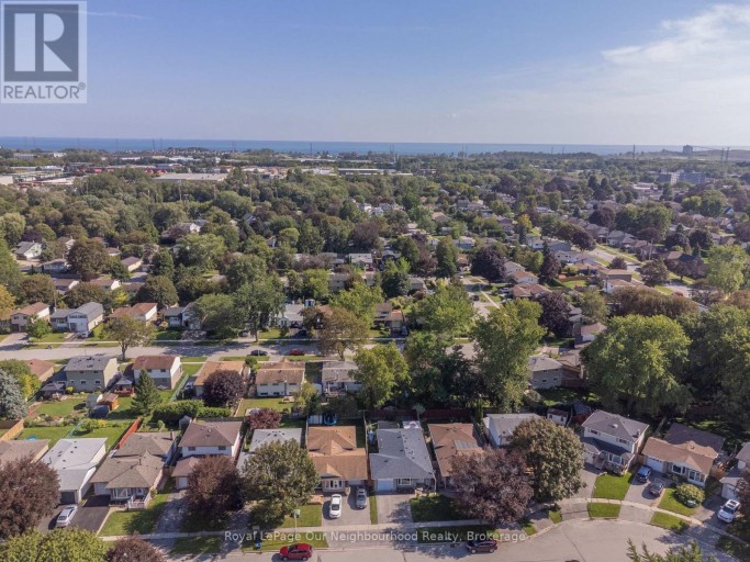 26 ASHDALE CRESCENT, Clarington (Bowmanville), Ontario, L1C3M9