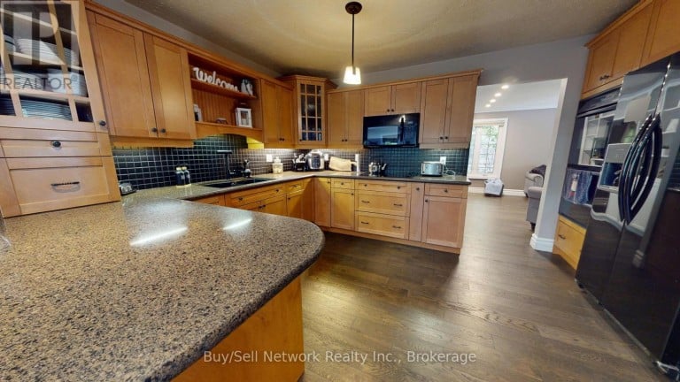 2504 IDYLLWOOD CRESCENT, Peterborough (Ashburnham Ward 4), Ontario, K9L1Y9