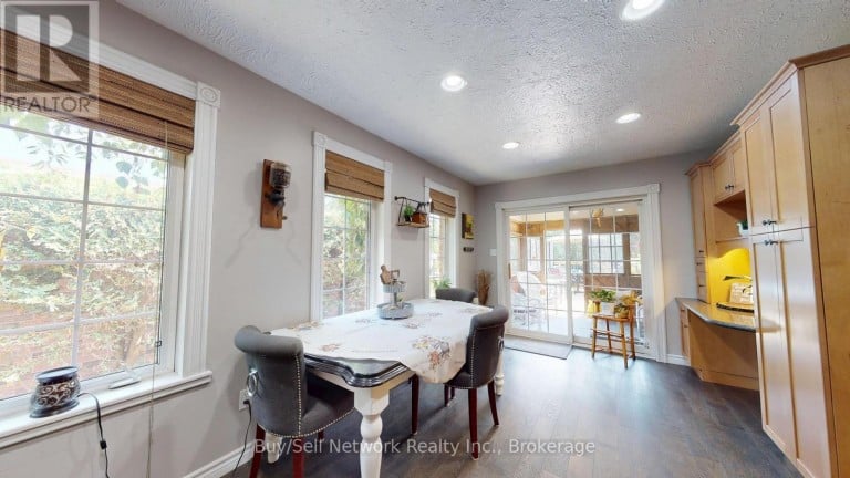 2504 IDYLLWOOD CRESCENT, Peterborough (Ashburnham Ward 4), Ontario, K9L1Y9