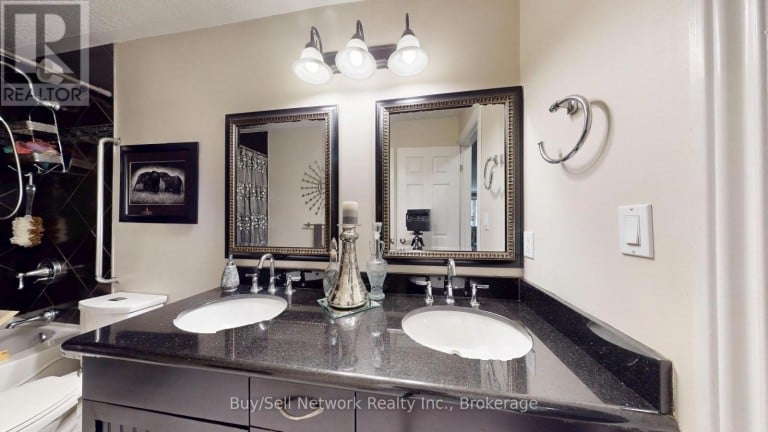 2504 IDYLLWOOD CRESCENT, Peterborough (Ashburnham Ward 4), Ontario, K9L1Y9