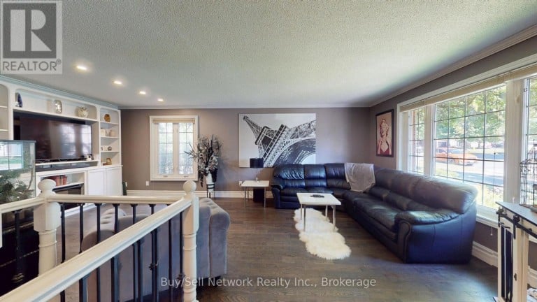 2504 IDYLLWOOD CRESCENT, Peterborough (Ashburnham Ward 4), Ontario, K9L1Y9