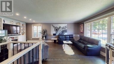 2504 IDYLLWOOD CRESCENT Peterborough (Ashburnham Ward 4) Ontario photo 4