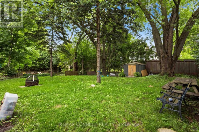 322 ANDREW STREET, Newmarket (Central Newmarket), Ontario, L3Y1H3