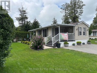 8 KENORA TRAIL Wasaga Beach Ontario photo 24