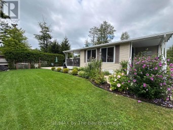 8 KENORA TRAIL Wasaga Beach Ontario photo 4