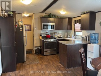 8 KENORA TRAIL Wasaga Beach Ontario photo 8