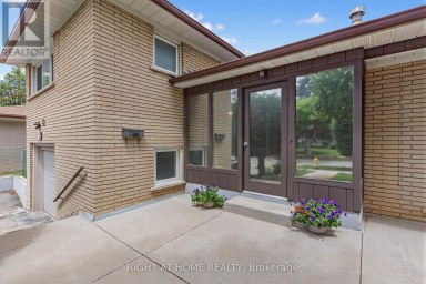 12 CANDLEWOOD CRESCENT Toronto (York University Heights) Ontario photo 2