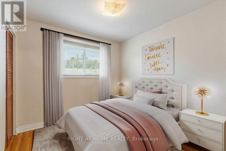 12 CANDLEWOOD CRESCENT, Toronto (York University Heights), Ontario, M3J1G8