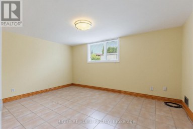 12 CANDLEWOOD CRESCENT Toronto (York University Heights) Ontario photo 26