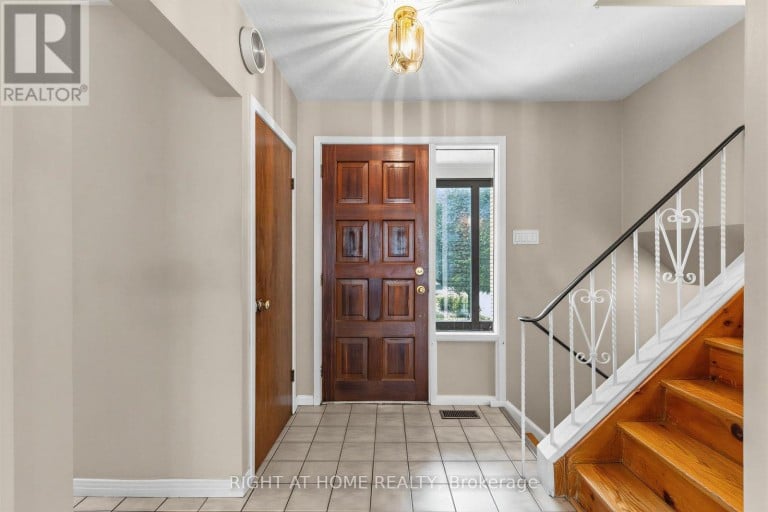 12 CANDLEWOOD CRESCENT, Toronto (York University Heights), Ontario, M3J1G8